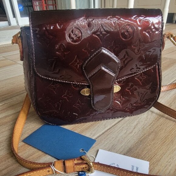 Louis Vuitton Vernis Amarante Patent Leather Bellflower Crossbody Handbag PM - Picture 2 of 11